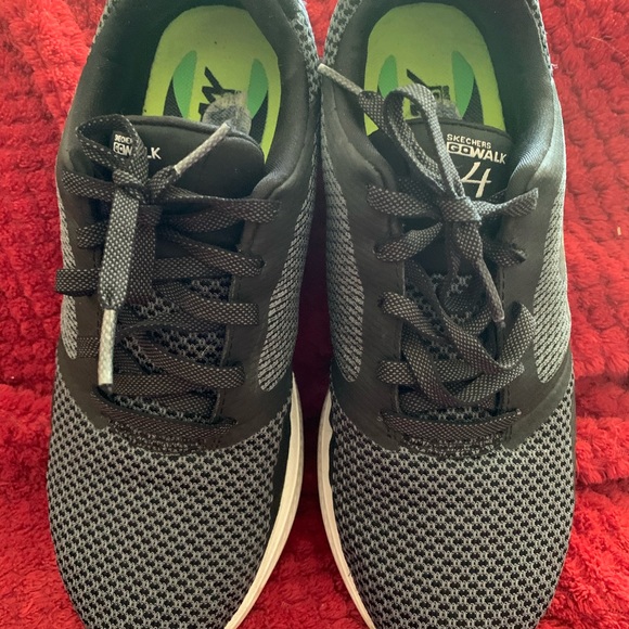 Skechers Go Walk 4 woman’s running shoes 7.5 - Picture 2 of 9